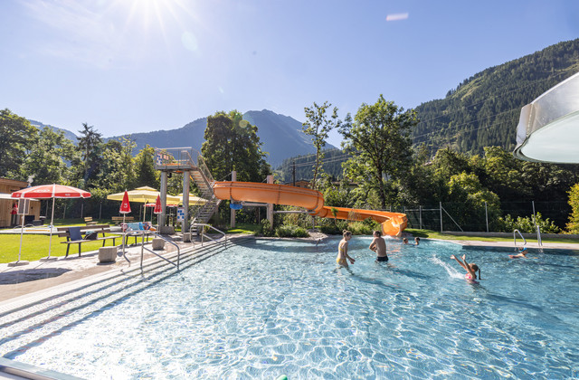 Wasserspaß in den Freibädern Tux-Finkenberg