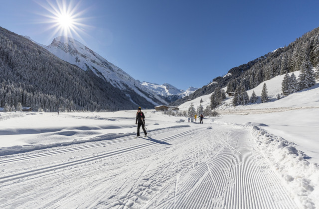 Cross-country skiing in the Zillertal valley Cross-country skiing in the Zillertal valley